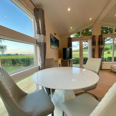 Modern House In Carlisle Close To Lake District Dom wakacyjny